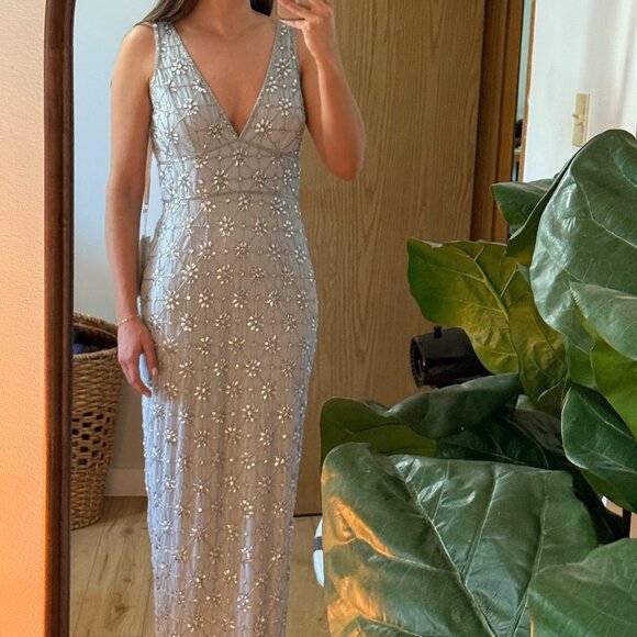 Mac Duggal Dress 93744 Powder Blue Embellished V Neck Sleeveless Gown Size 4 - Picture 5 of 5